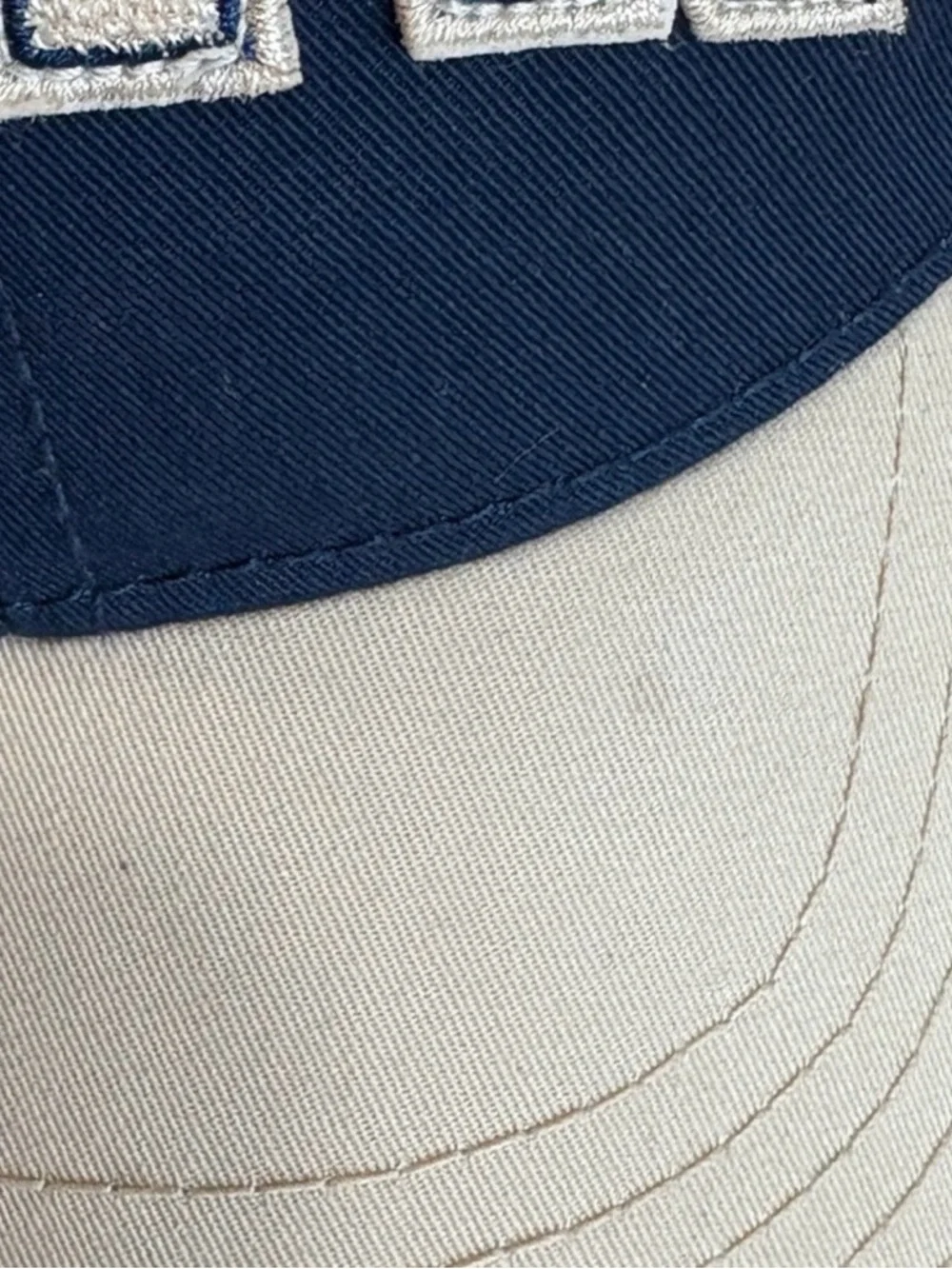Celine University BaseballCap Navy/Cream - Picture 4 of 5